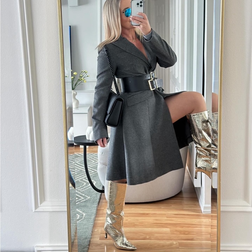 Elegant Gray Women's Coat